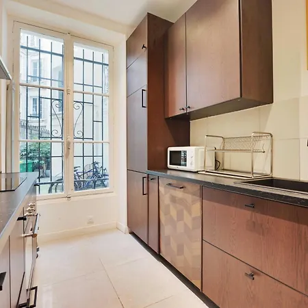 Spacious - 3br-8p - Ternes Apartment